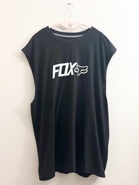 5/$15 🩷 MUST BUNDLE Fox Black Muscle Tee with White Logo
